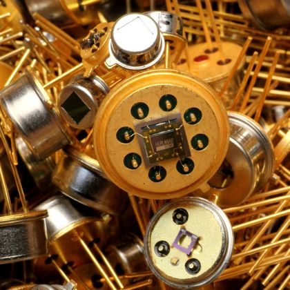 Electronic components with gold-plated or silver-plated contacts, transistors, quartz crystals, various components