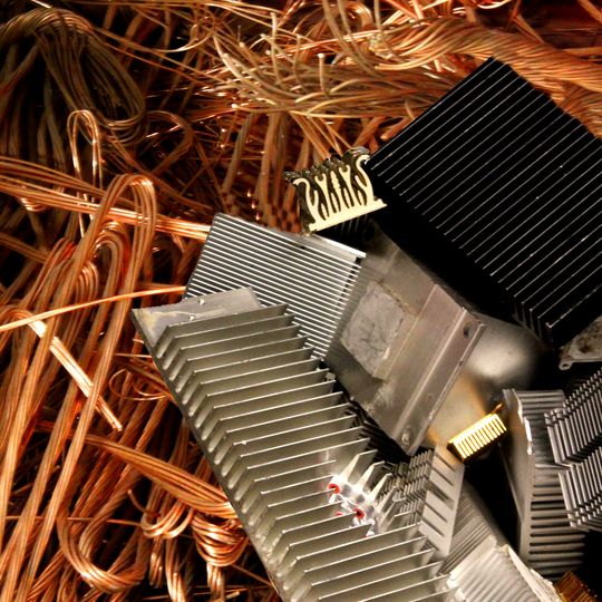 Non-ferrous metals and special metals from the recycling of electronics such as copper, brass, aluminium, tantalum, nickel, molybdenum, tungsten,...